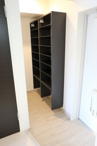 ヴィラ　フィオーレの玄関
