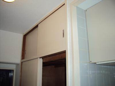 シティハイツ三条の内装|天袋