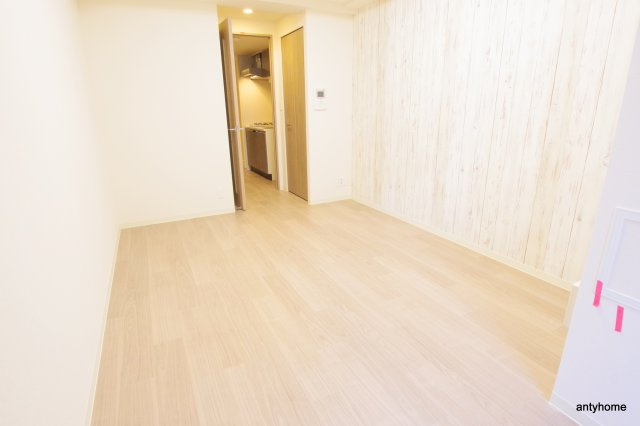 プレサンス谷町九丁目駅前　仲介手数料無料の居間・リビング