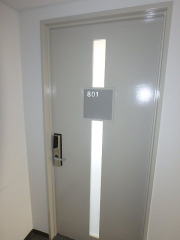 浜松元城町第一ビルディングの玄関