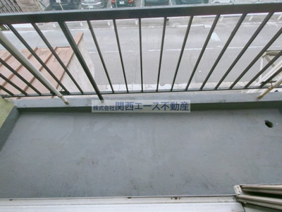 【バルコニー】 | 新田西町貸家