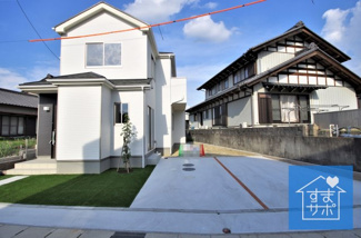 【外観】 | 1号棟　現地（2019年9月）撮影
堂々完成しました！即入居可♪
敷地面積159.77m2（48.33坪）。
駐車並列2台含む、計3台可能！