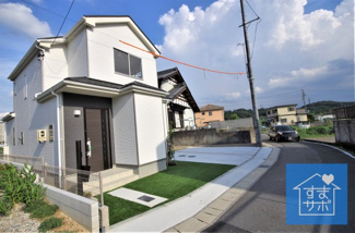 【前面道路含む現地写真】 | 1号棟　現地（2019年9月）撮影
前面道路は西側約3.3ｍ公道（セットバック有)。