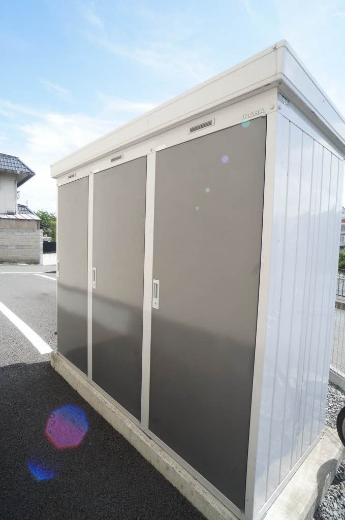 シャーメゾン梨木町の玄関