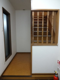 【エントランス】 | 林ビル　共用階段