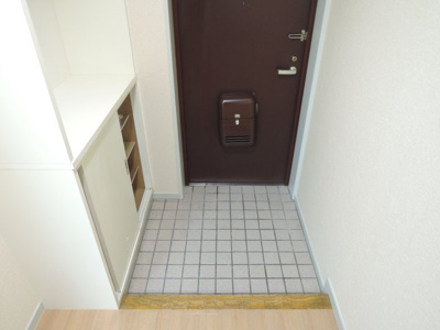 【玄関】 | ヴェルデューラ