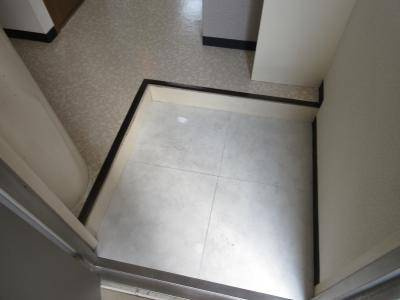 ディアリオ大宮の玄関