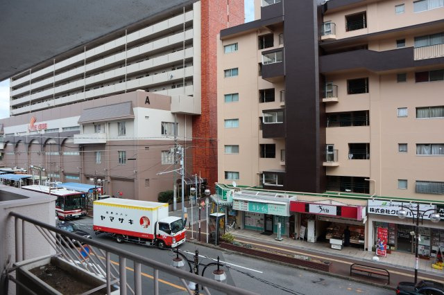 サンコーポ勝田台　Ｅ棟　人気の３階部分　八千代市勝田台１丁目の展望