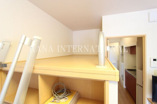 レオパレスひなたの寝室|別部屋写真参照