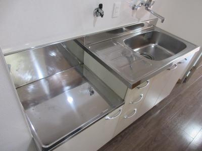 マルティ円町（旧ドーリアKYOTO円町）のキッチン