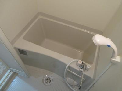 マルティ円町（旧ドーリアKYOTO円町）の浴室