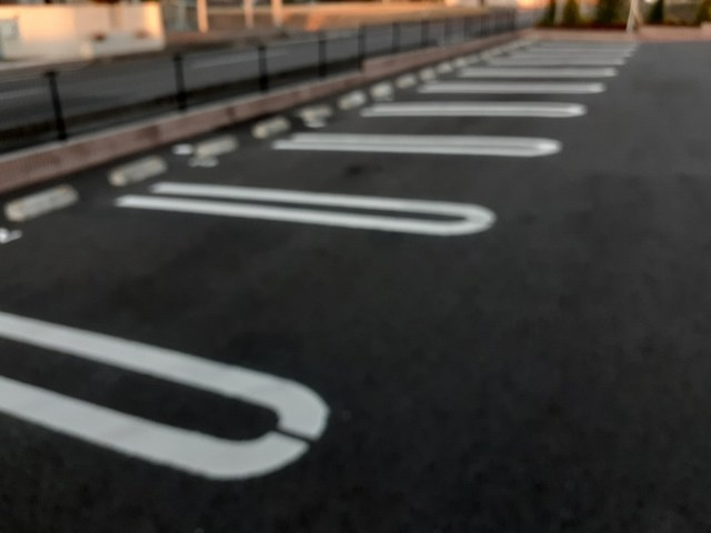グラングラスBの駐車場