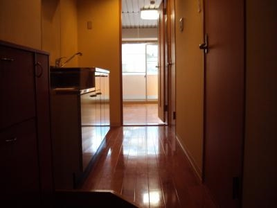 ドーリア北野東の内装|玄関から～