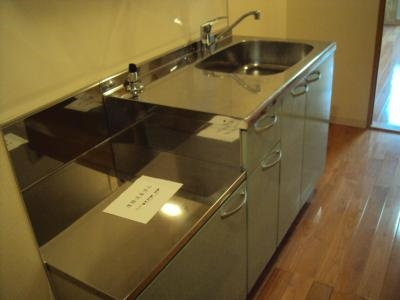 ドーリア北野東のキッチン|２口ガスコンロ設置可