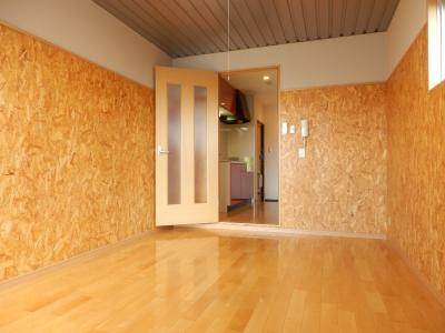 アルカス七条大宮（旧：ドーリア七条大宮）の子供部屋|洋室