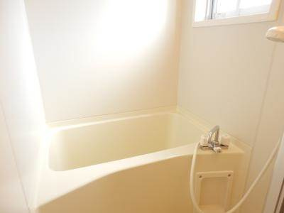 アルカス七条大宮（旧：ドーリア七条大宮）の浴室|浴室