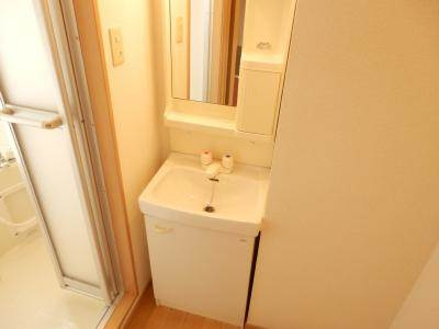 アルカス七条大宮（旧：ドーリア七条大宮）の独立洗面台|洗面