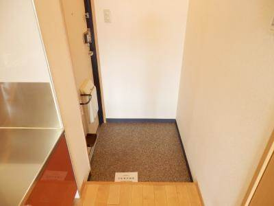 アルカス七条大宮（旧：ドーリア七条大宮）の玄関|玄関