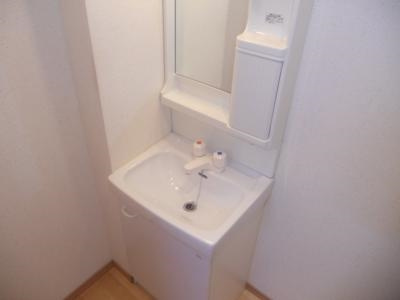アルカス七条大宮（旧：ドーリア七条大宮）の独立洗面台