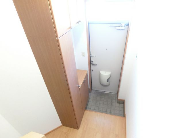 サンウエストⅡの玄関