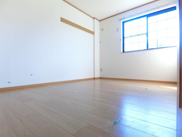 サンウエストⅡの洋室
