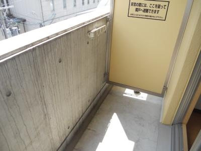 アーバネックス室町のバルコニー