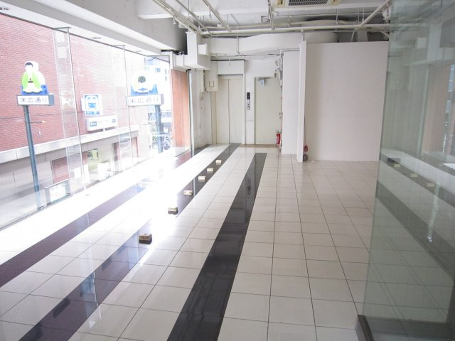 新宿区新宿３丁目の店舗一部の内装
