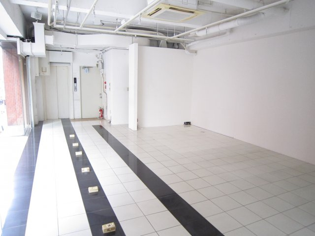 新宿区新宿３丁目の店舗一部の内装