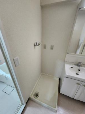グランドール西大路の設備|室内洗濯機置き場