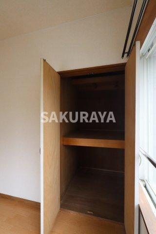 進峰マンションA棟の収納|2024年10月撮影。