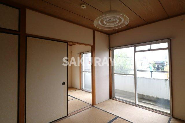 進峰マンションA棟の和室|2024年10月撮影。