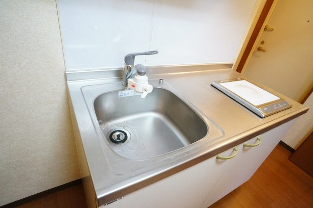 【キッチン】 | サンハイツ | IHクッキングヒーターついてます