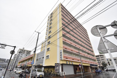 【外観】 | 森町分譲共同ビル | オレンジ色の外観はとってもおしゃれです。
