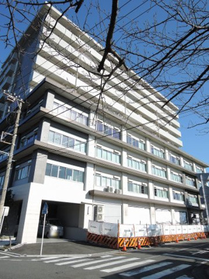 【外観】 | 花之木共同ビル | 横浜市営地下鉄ブルーライン「蒔田」駅徒歩6分、京急本線「南太田」駅徒歩9分の好立地♪
バルコニーから桜まつりで有名なは大岡川が一望できます！
