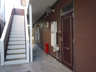 【その他共用部分】 | フローラルコートＢ棟（６帖） | 階段