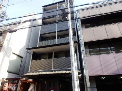 グランジュール綾小路の外観