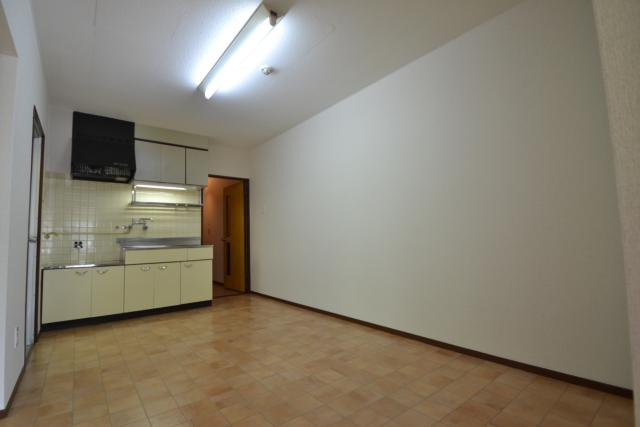 楠マンションBの居間・リビング