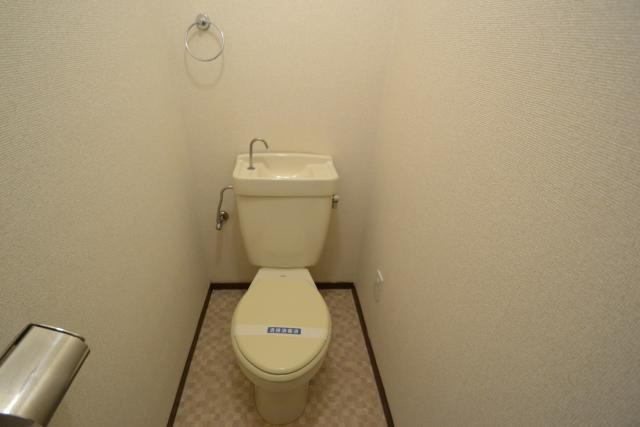 楠マンションBのトイレ