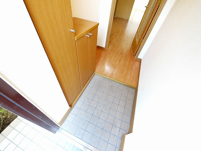 オストヴィラの玄関|毎日通る玄関はこちらです