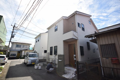 【前面道路含む現地写真】 | MLH長後新築分譲　残１区画　完成記念価格値下げ　 | 前面道路含む現地写真です