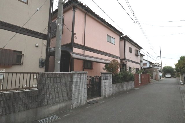 鴻巣市愛の町の売地の外観|物件を別角度から撮影。（2019年10月17日14:30頃撮影）