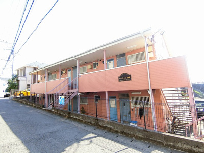 【外観】 | ティ・エスハイム壱番館 | 小田急線「柿生」駅まで徒歩3分！閑静な住宅地にある2階建てアパートです♪スーパーやコンビニ、ドラッグストアも近くて便利な住環境です☆