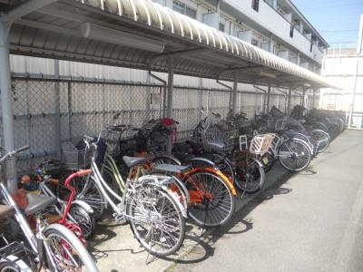 エスパシオ石田の駐車場|駐輪場