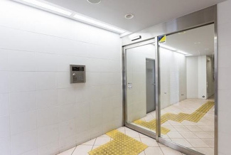 【エントランス】