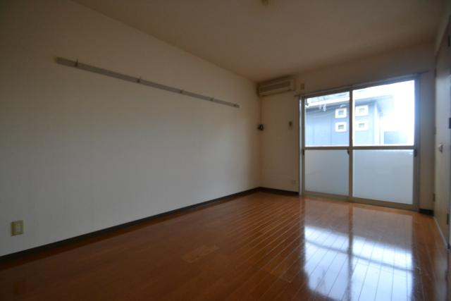 メゾン向陽の洋室