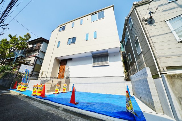保土ヶ谷区西谷町　新築戸建の外観