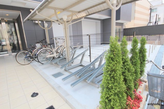 ラヴィータ西梅田の駐車場