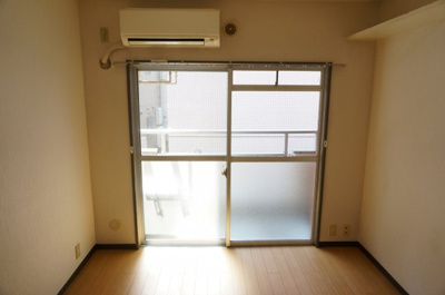 【洋室】 | ハイネス丸友 | 明るいお部屋
前回募集時の写真です