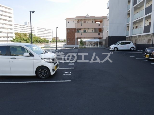 【駐車場】 | エルグランド博多 | エルグランド博多の駐車場