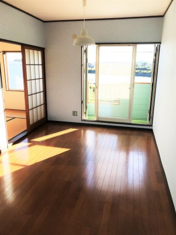 リバーサイドいすみの居間・リビング